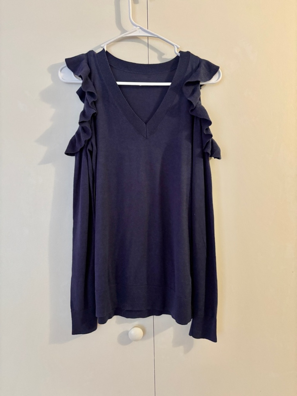 Michael Kors Long Sleeve Cold Shoulder Sweater (Size S)
